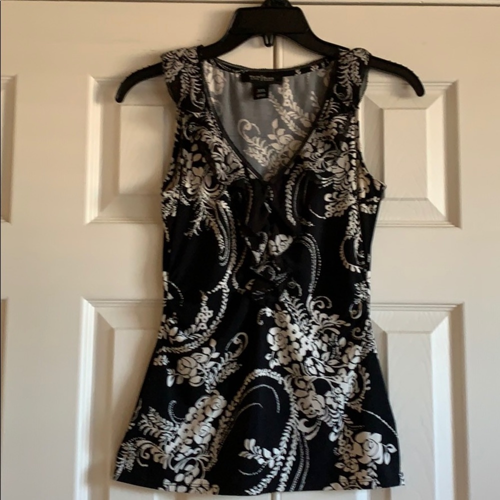 Sleeveless Top